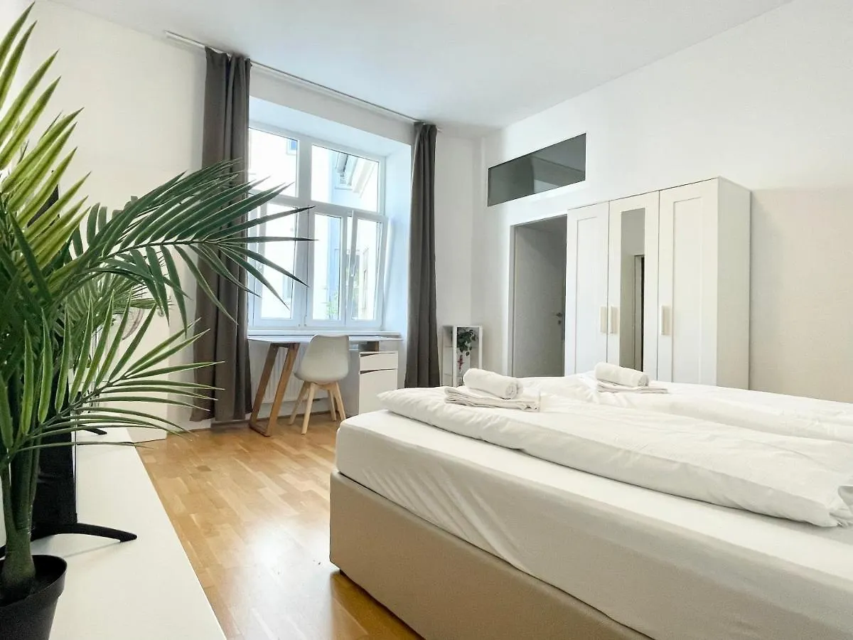 Cosy Residence At Famous Vienna Kutschkermarkt Appartamento